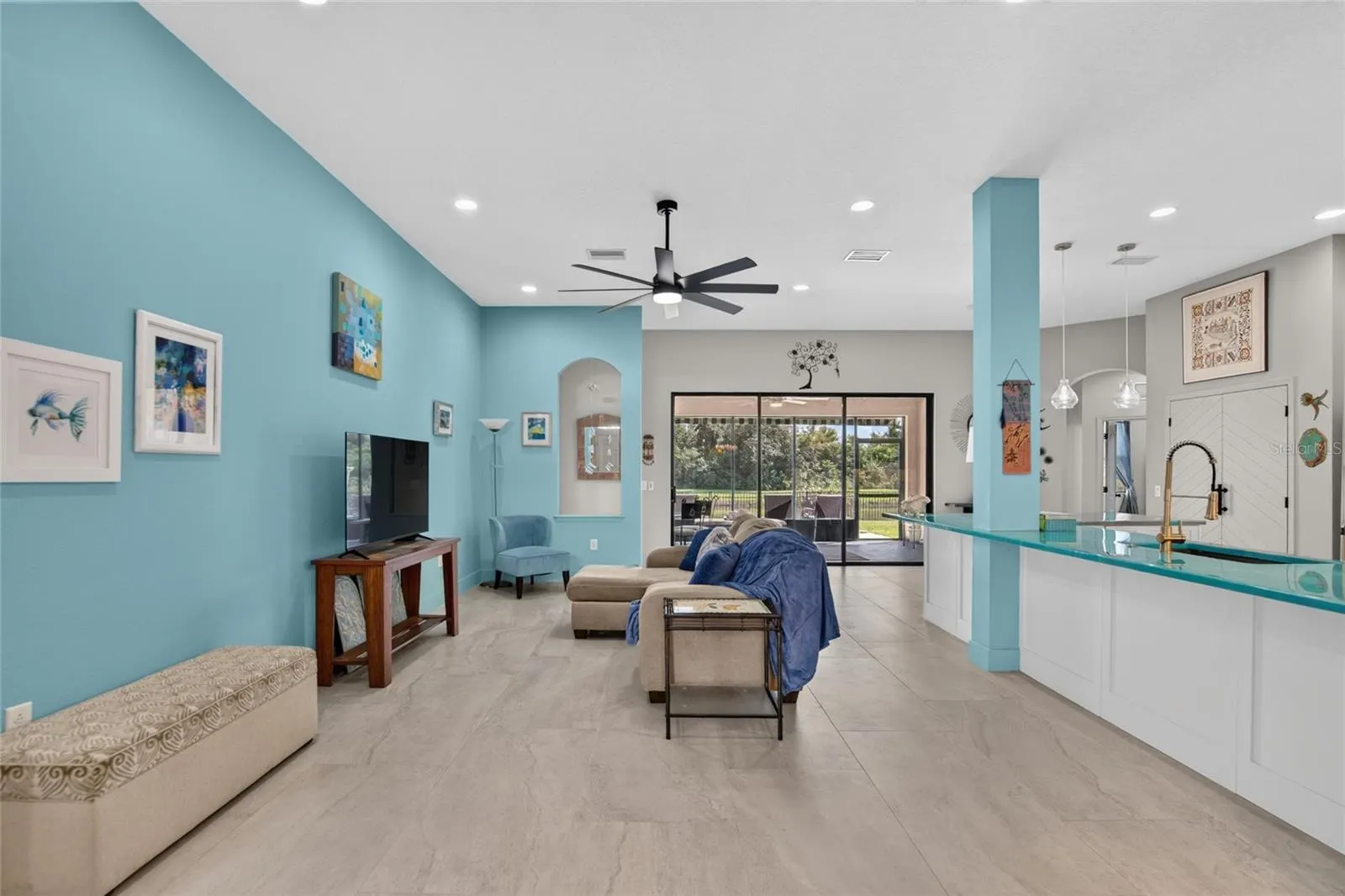 302 STAR SHELL DR