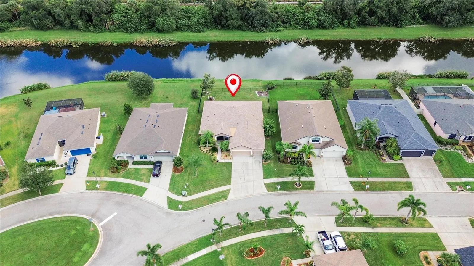 302 STAR SHELL DR
