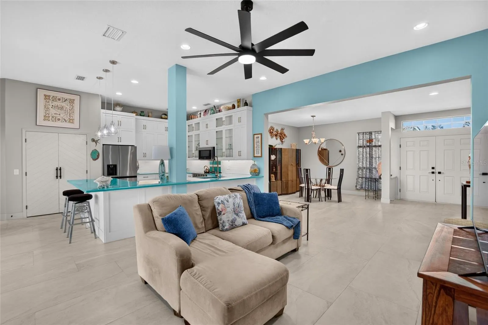 302 STAR SHELL DR
