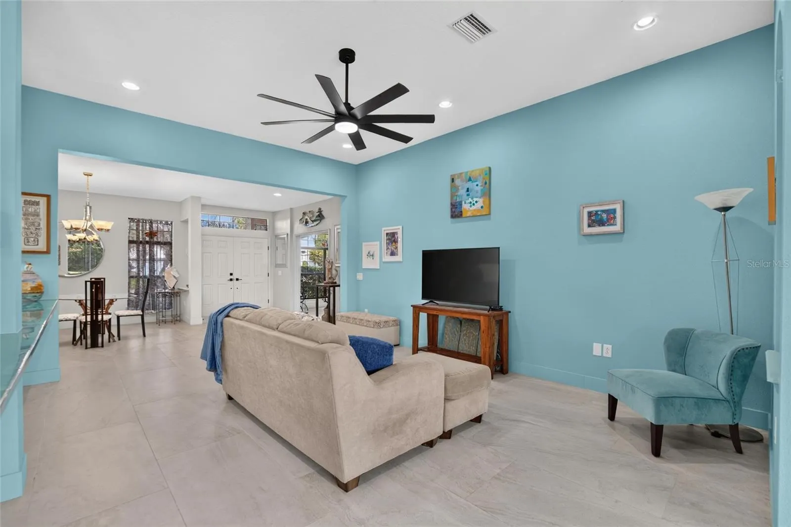 302 STAR SHELL DR