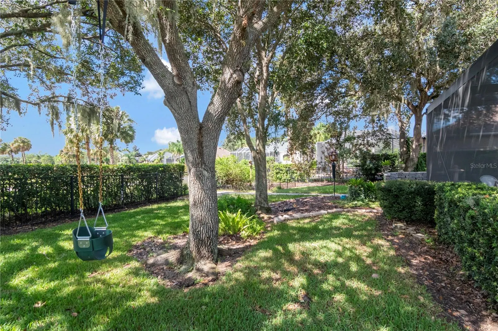 5907 CHERRY OAK DR