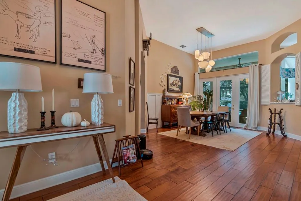 5907 CHERRY OAK DR