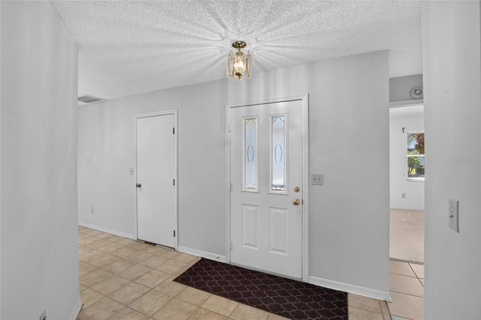 1940 GRAND CYPRESS LN