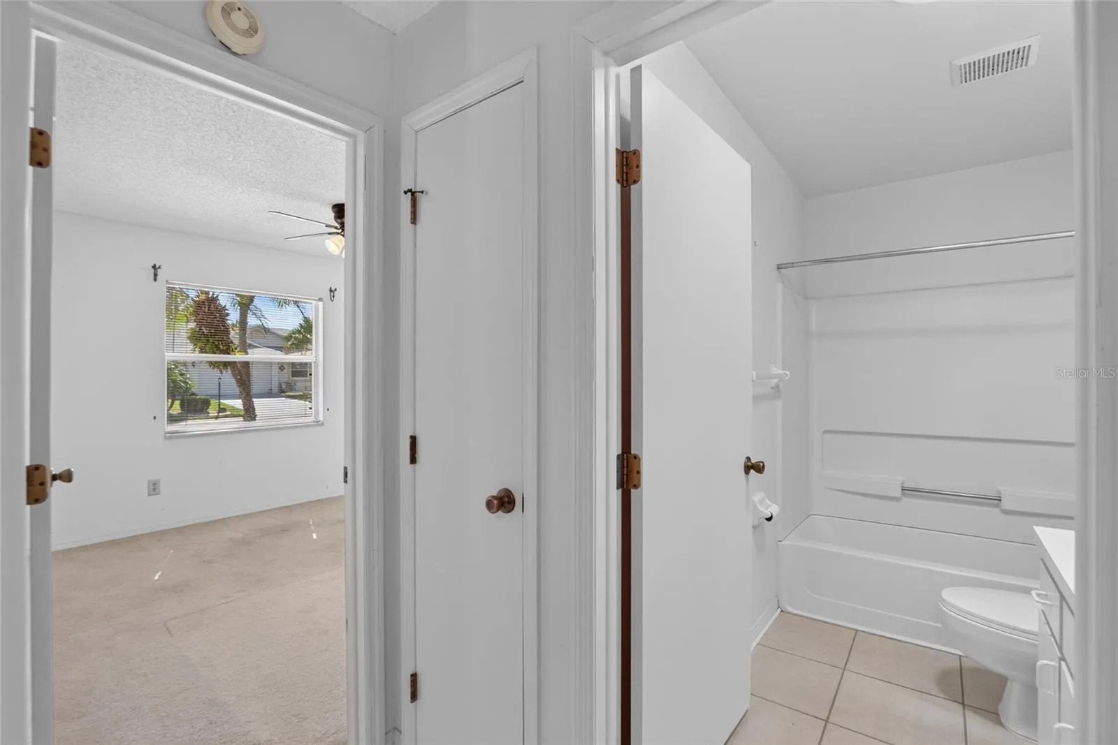 1940 GRAND CYPRESS LN
