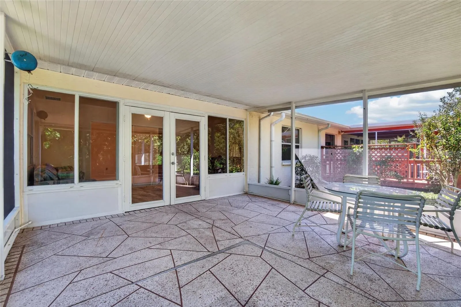 1940 GRAND CYPRESS LN
