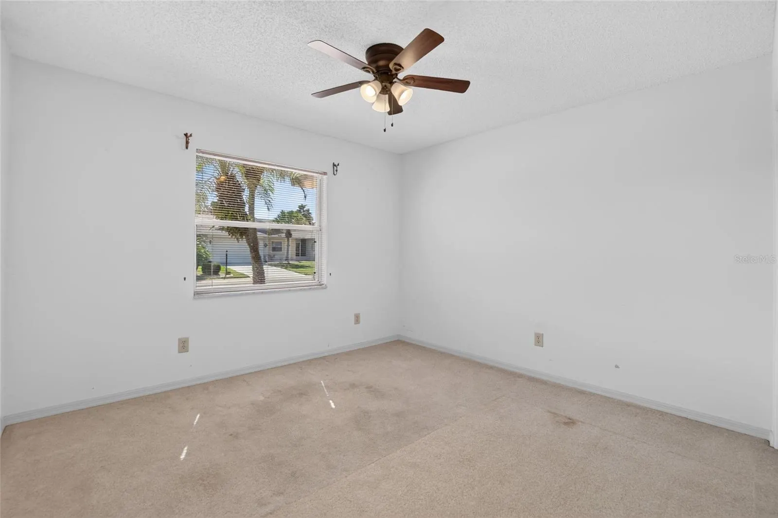 1940 GRAND CYPRESS LN