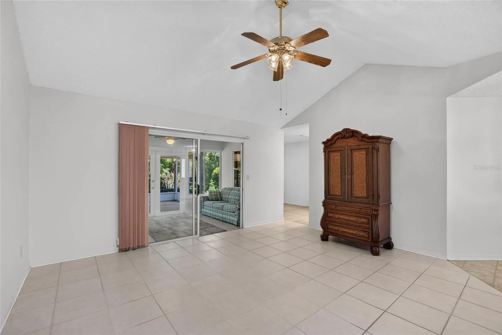 1940 GRAND CYPRESS LN