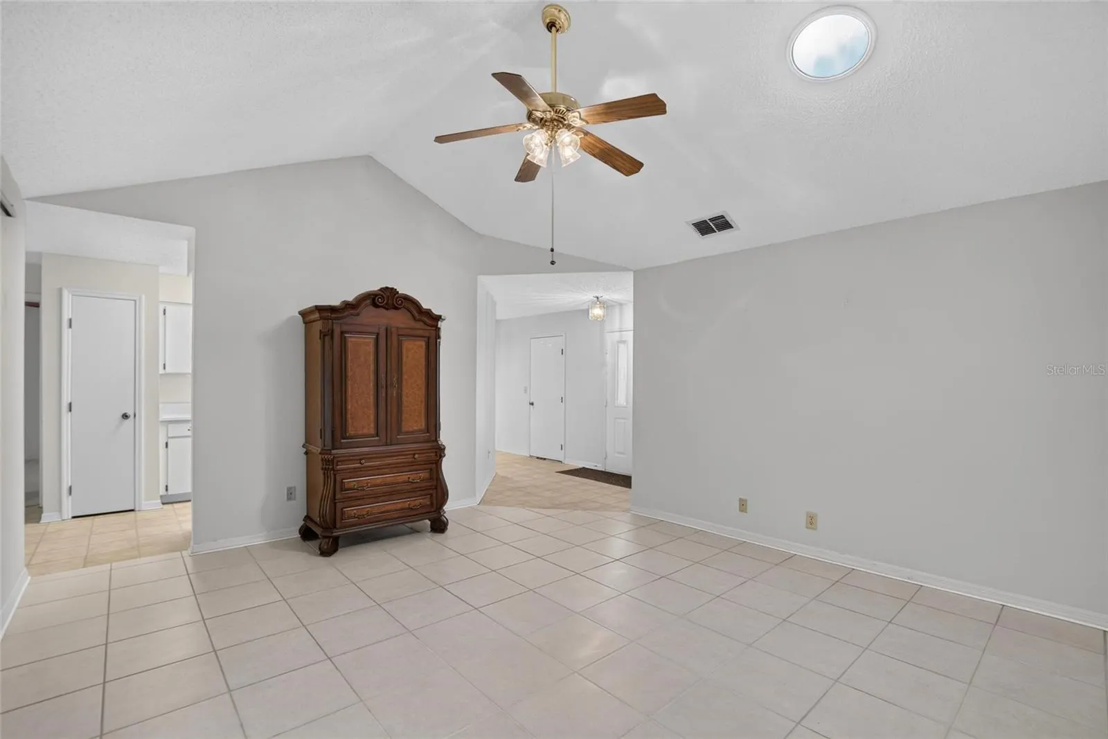 1940 GRAND CYPRESS LN