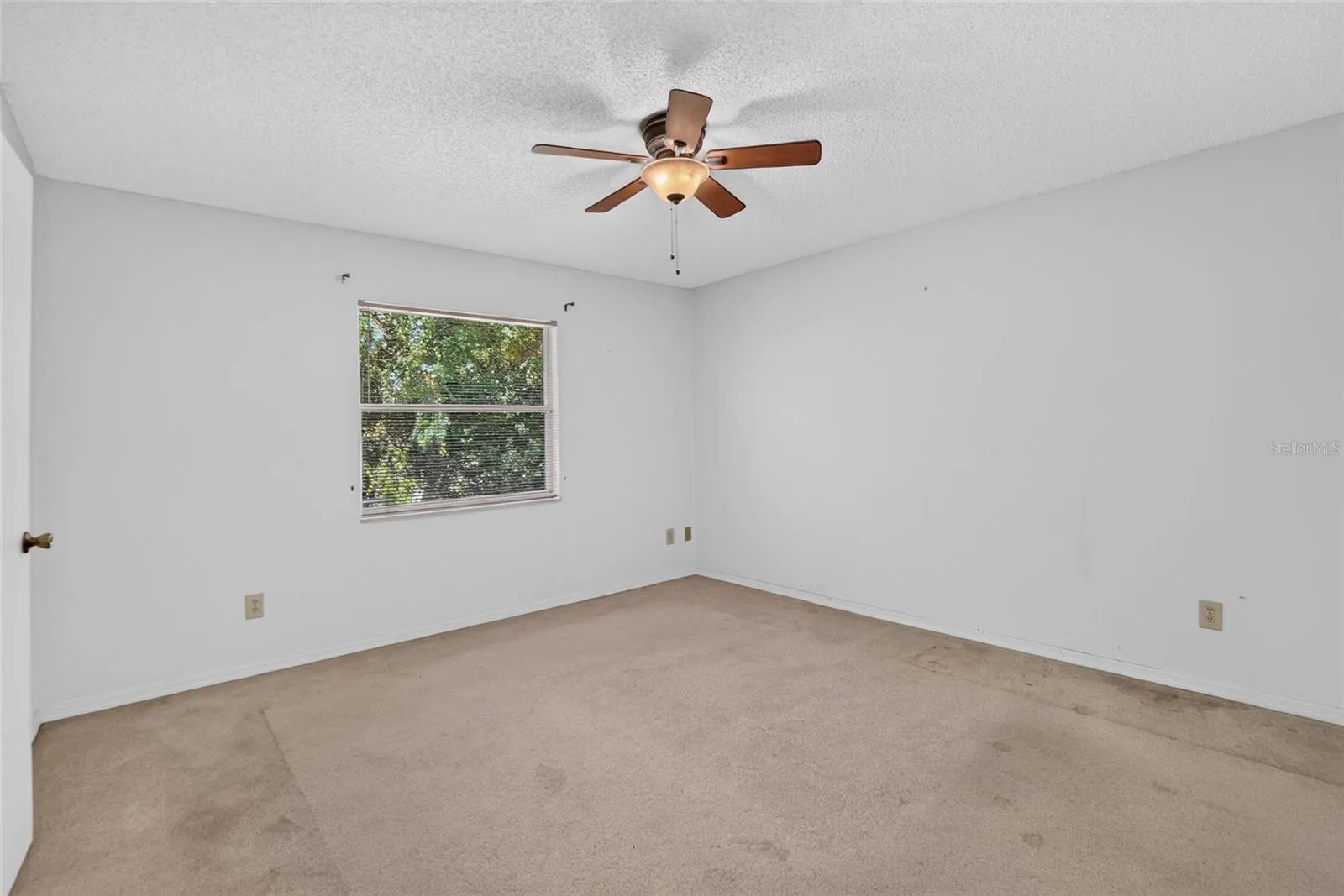 1940 GRAND CYPRESS LN