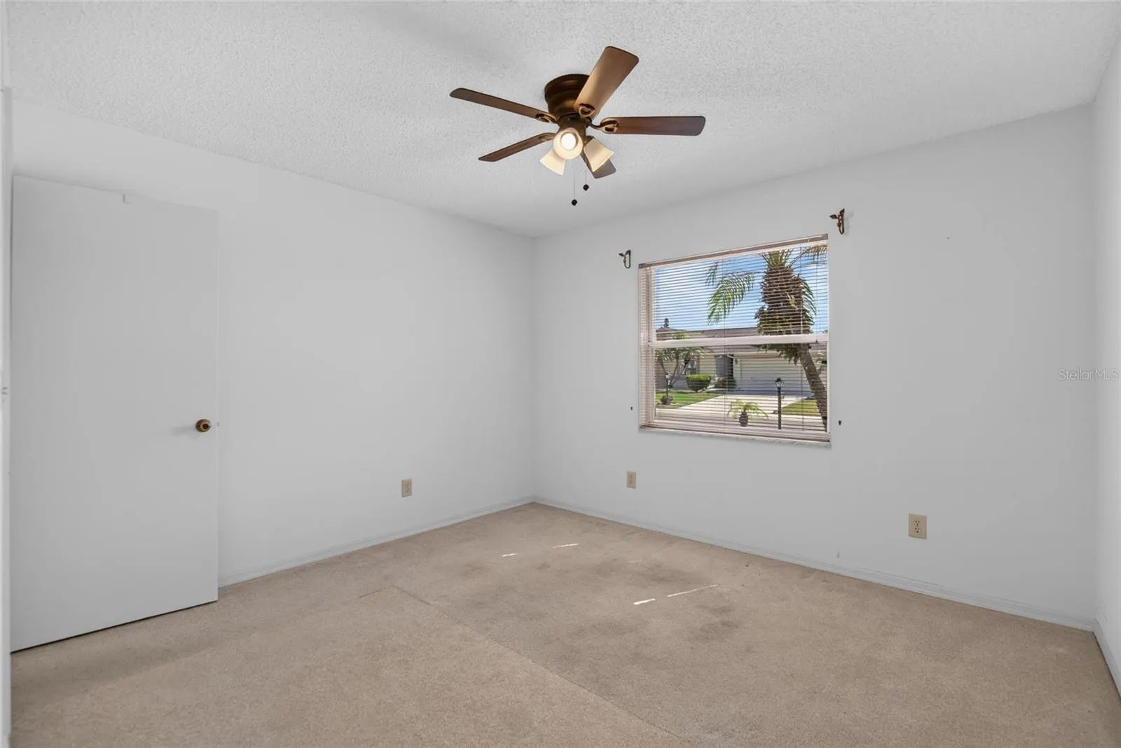 1940 GRAND CYPRESS LN