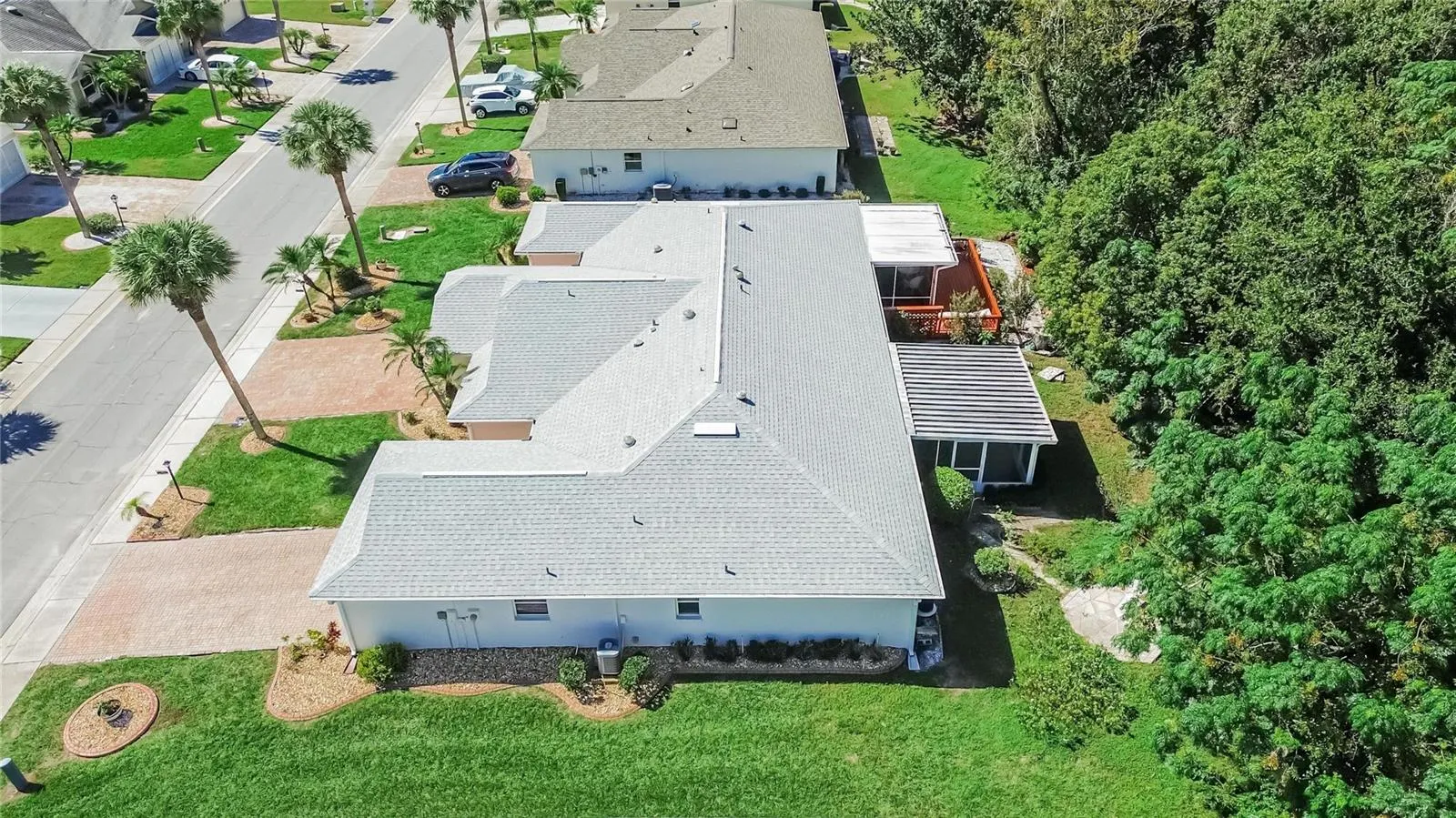 1940 GRAND CYPRESS LN
