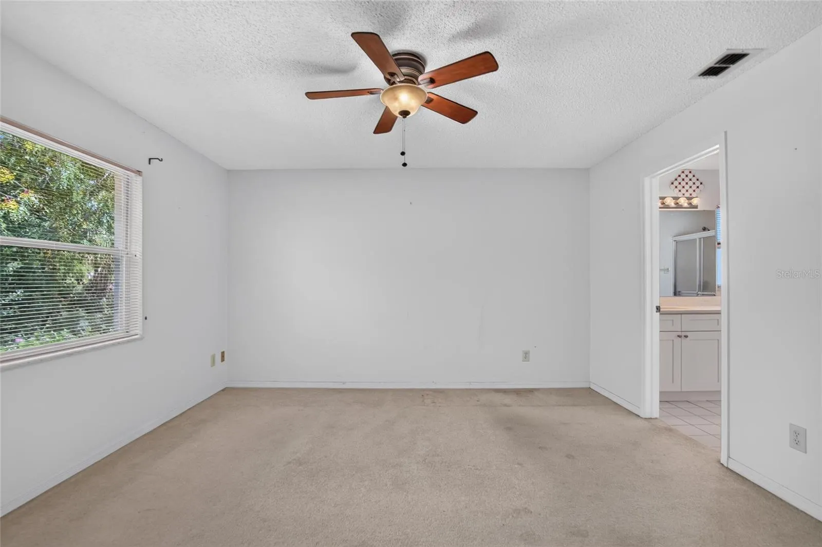 1940 GRAND CYPRESS LN