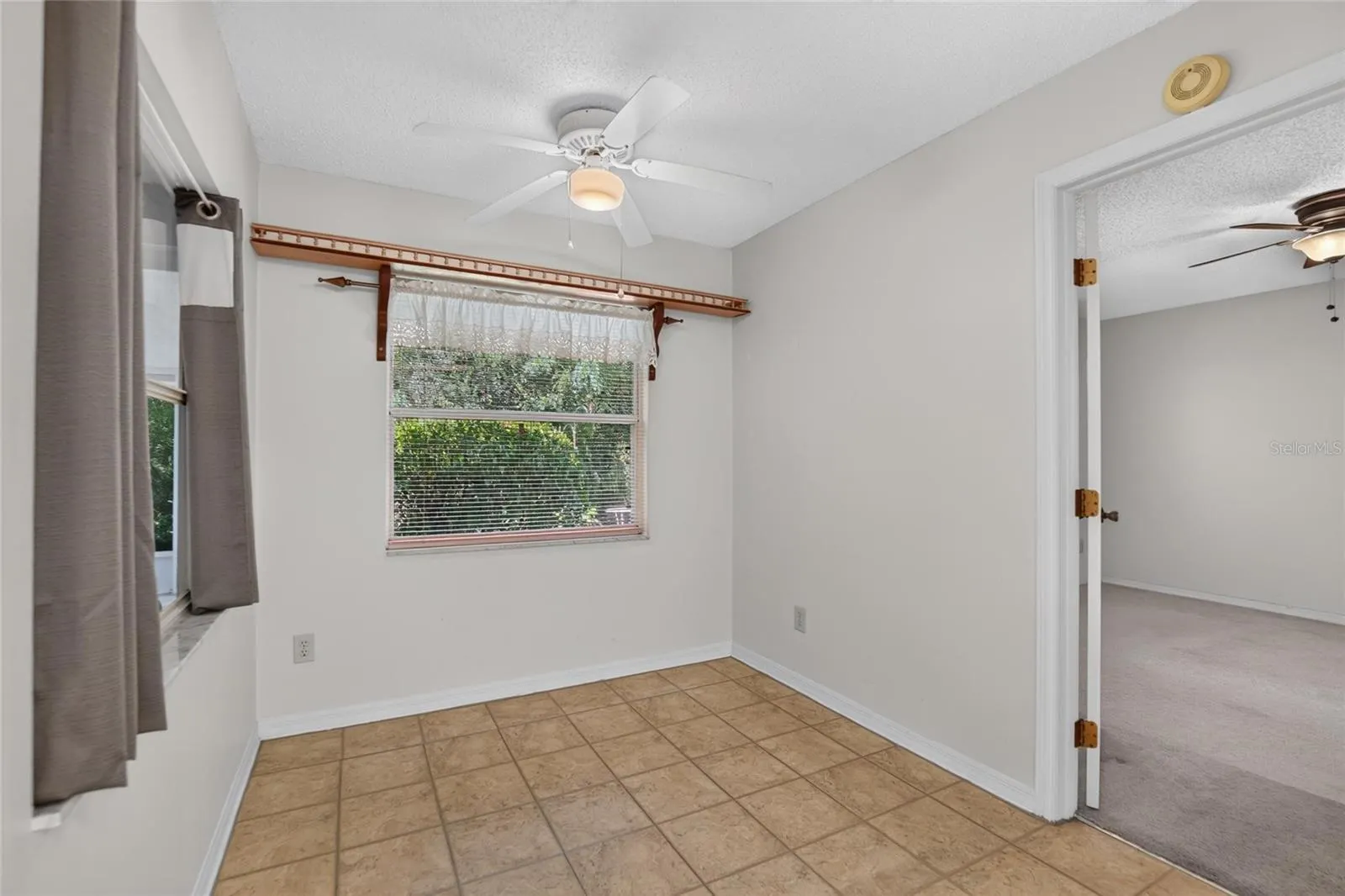 1940 GRAND CYPRESS LN