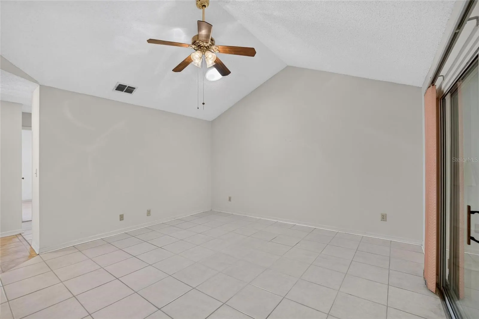 1940 GRAND CYPRESS LN