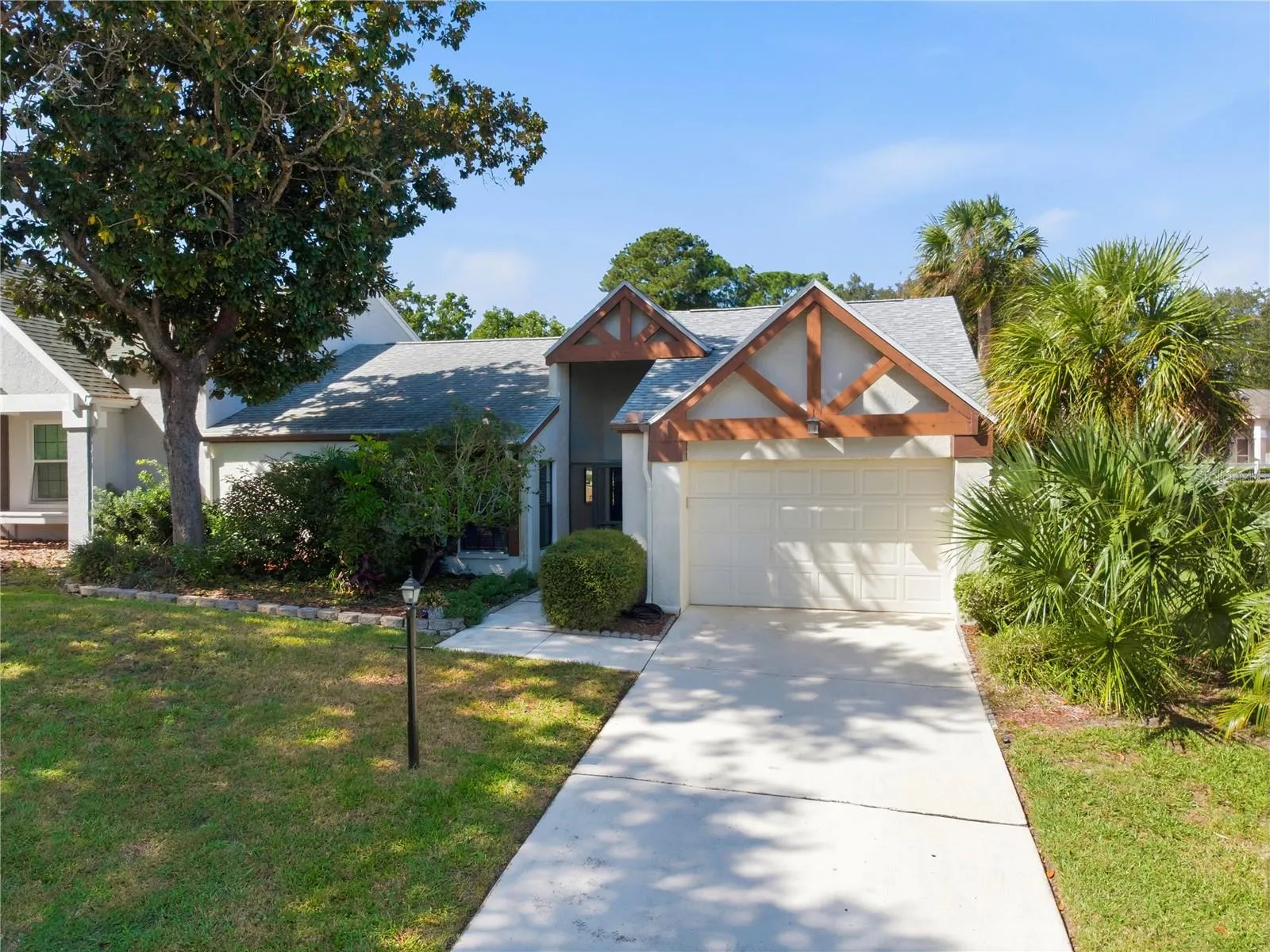 1622 HIGHLAND CLUB LN