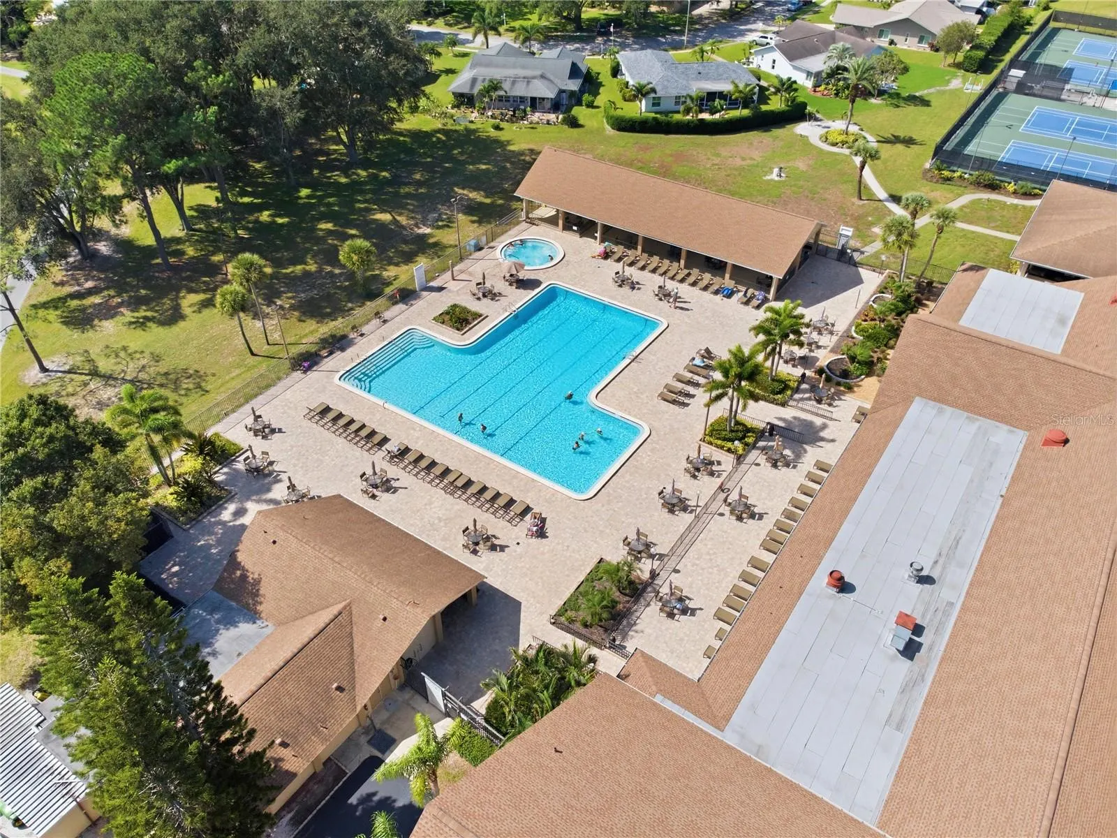 1622 HIGHLAND CLUB LN