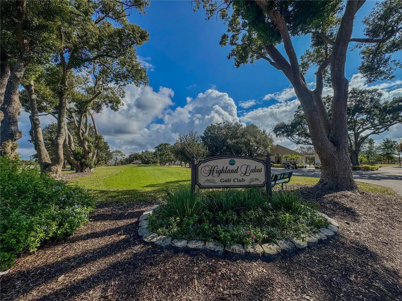 1622 HIGHLAND CLUB LN