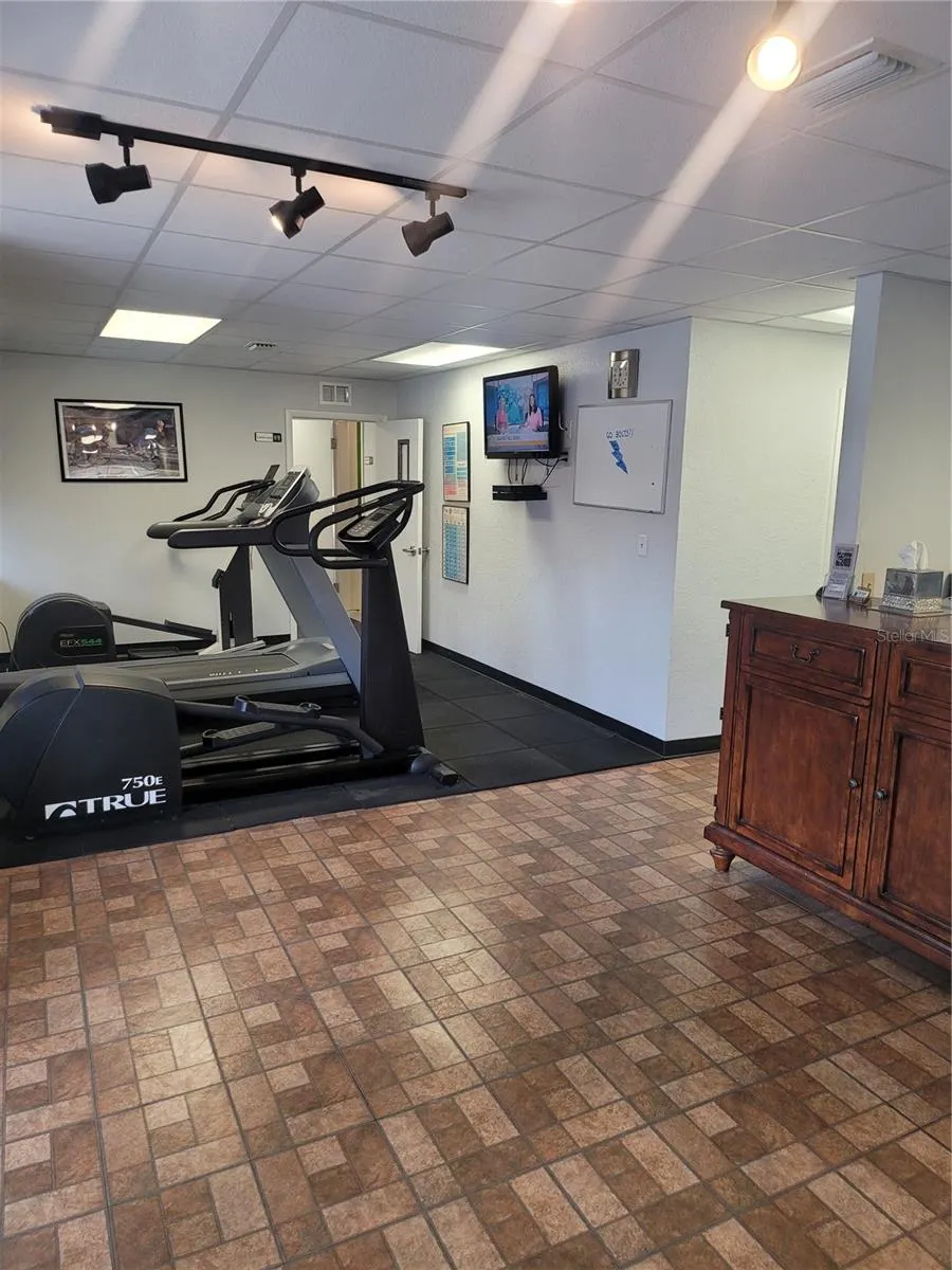 814 S DALE MABRY HWY