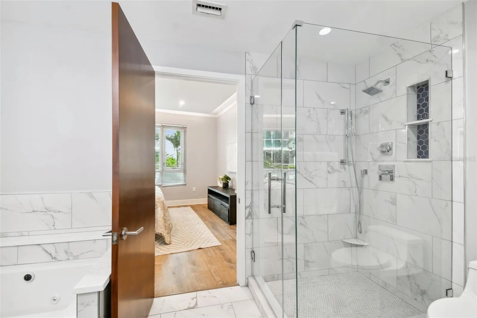 912 CHANNELSIDE DR #2316 #2316