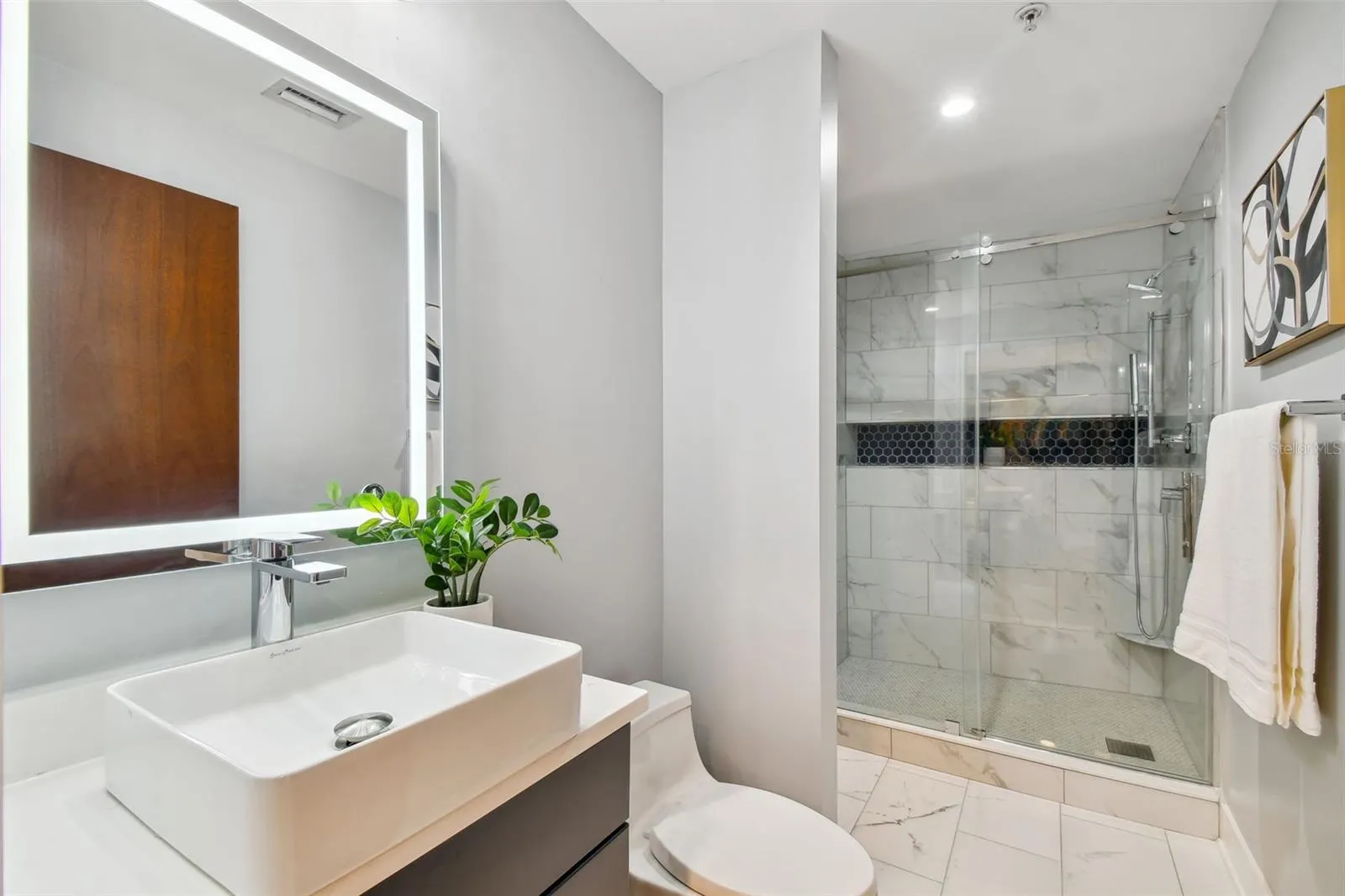 912 CHANNELSIDE DR #2316 #2316
