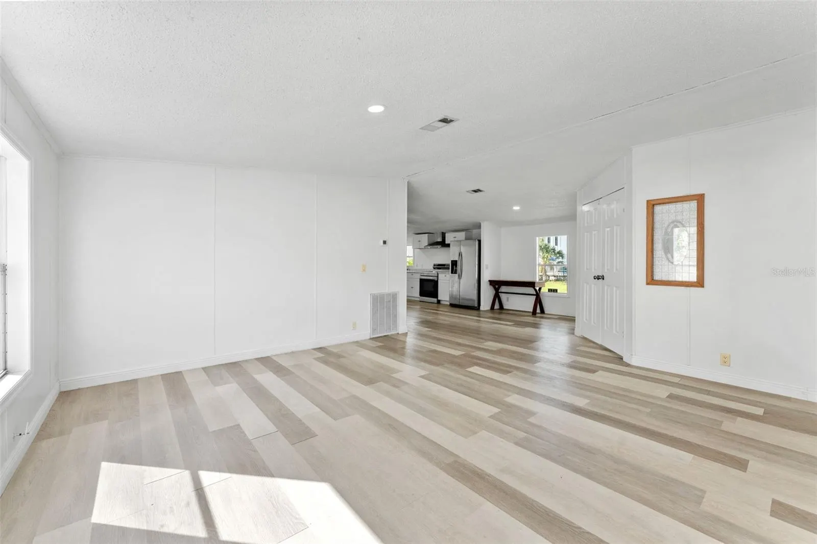 11004 KITTY HAWK DR