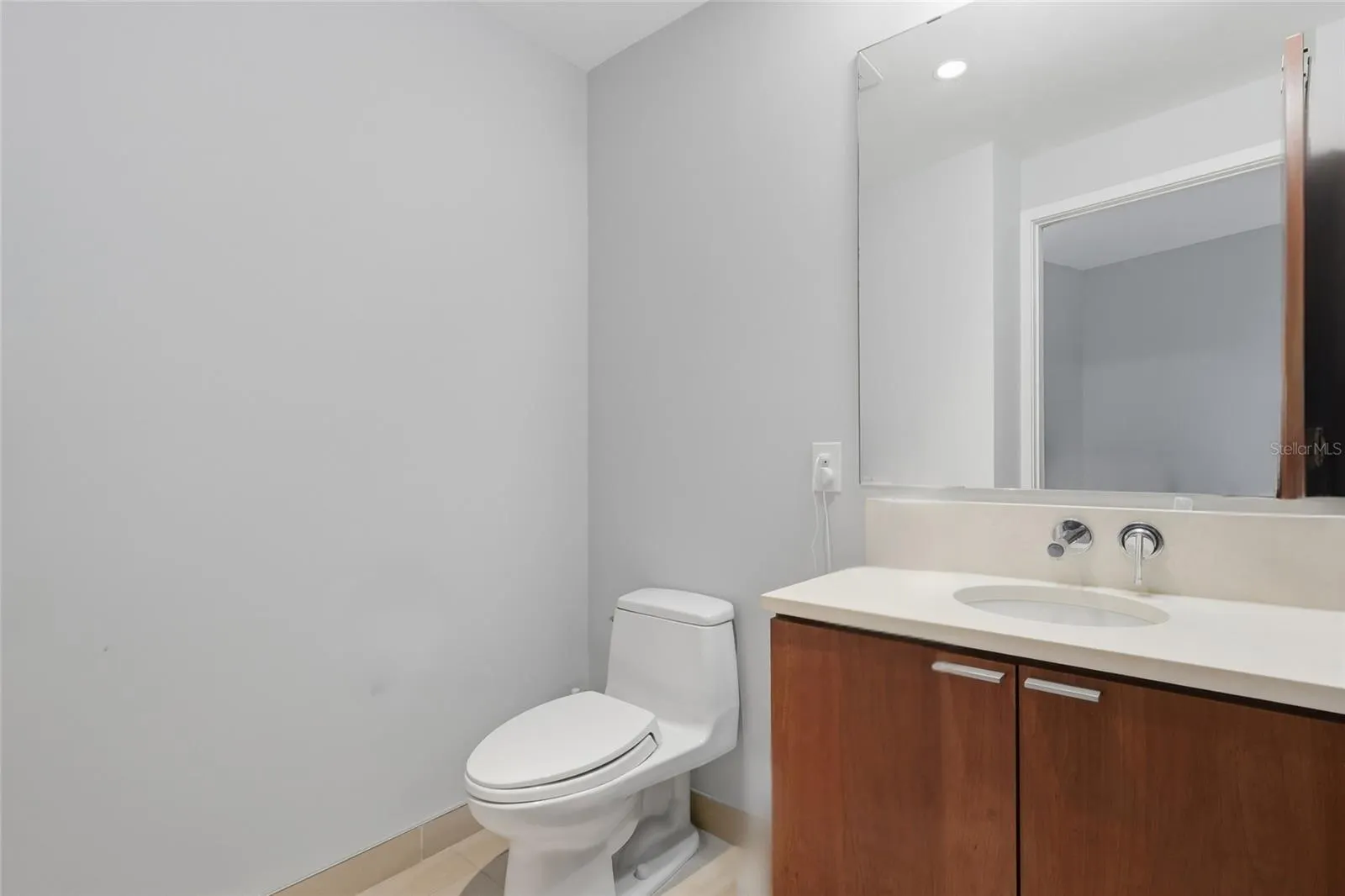 912 CHANNELSIDE DR #2307 #2307