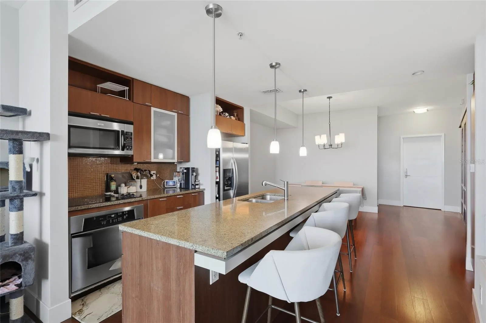912 CHANNELSIDE DR #2307 #2307