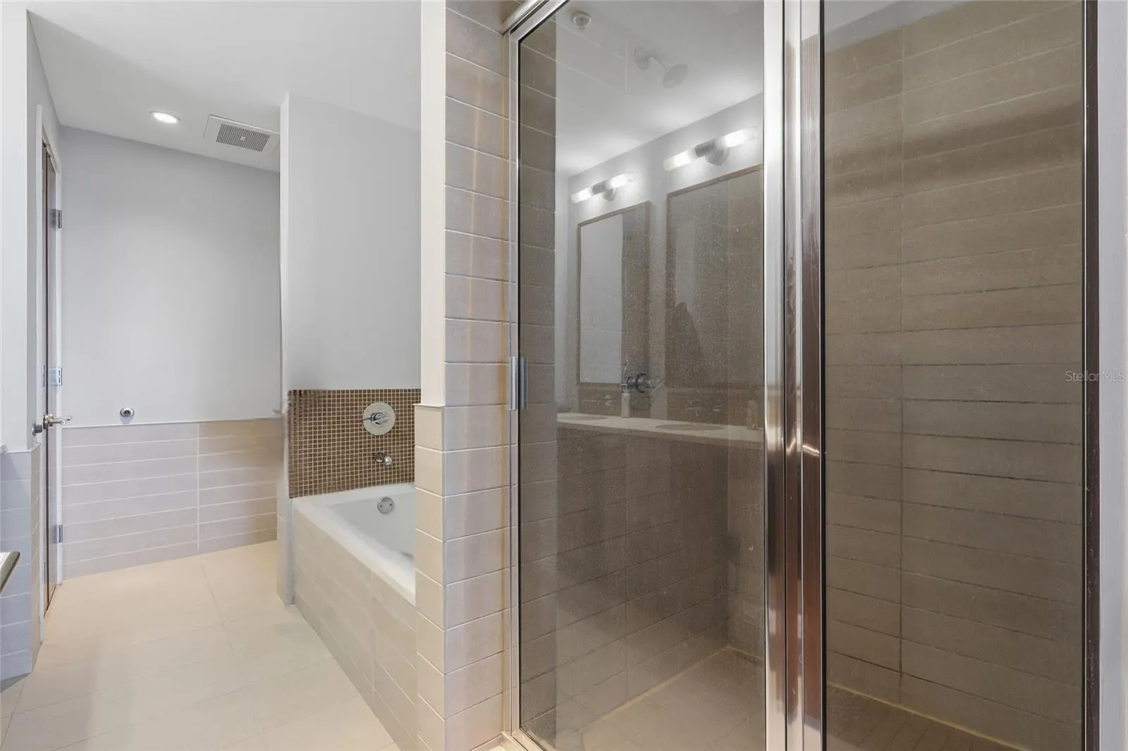 912 CHANNELSIDE DR #2307 #2307