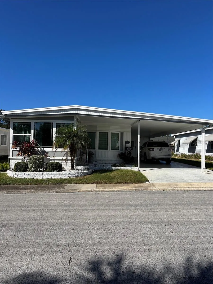 20 MOUNTAIN LAUREL DR