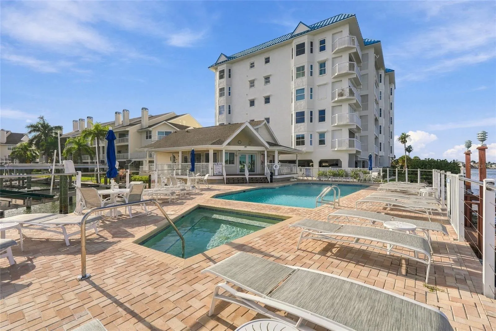 9227 CAPTIVA CIR