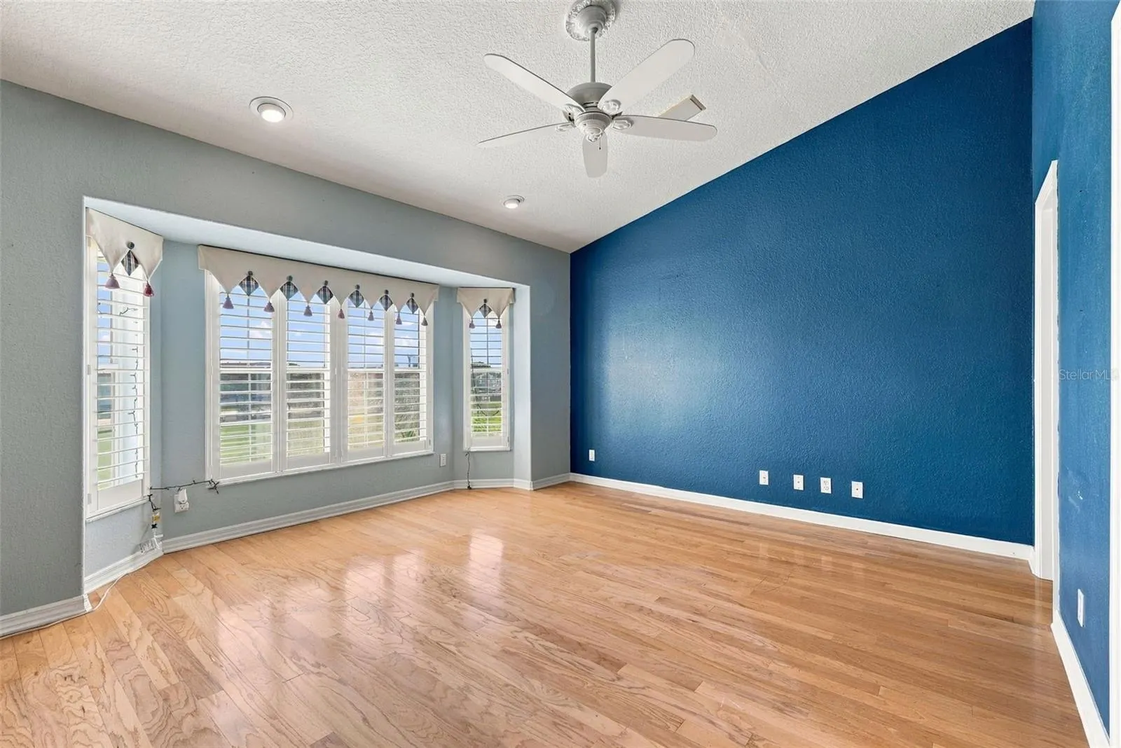 9227 CAPTIVA CIR