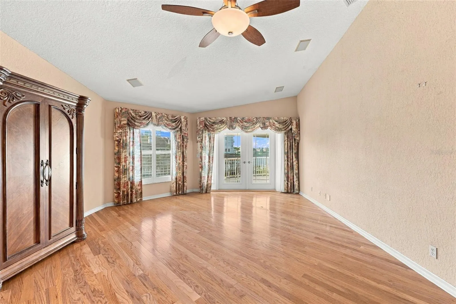 9227 CAPTIVA CIR