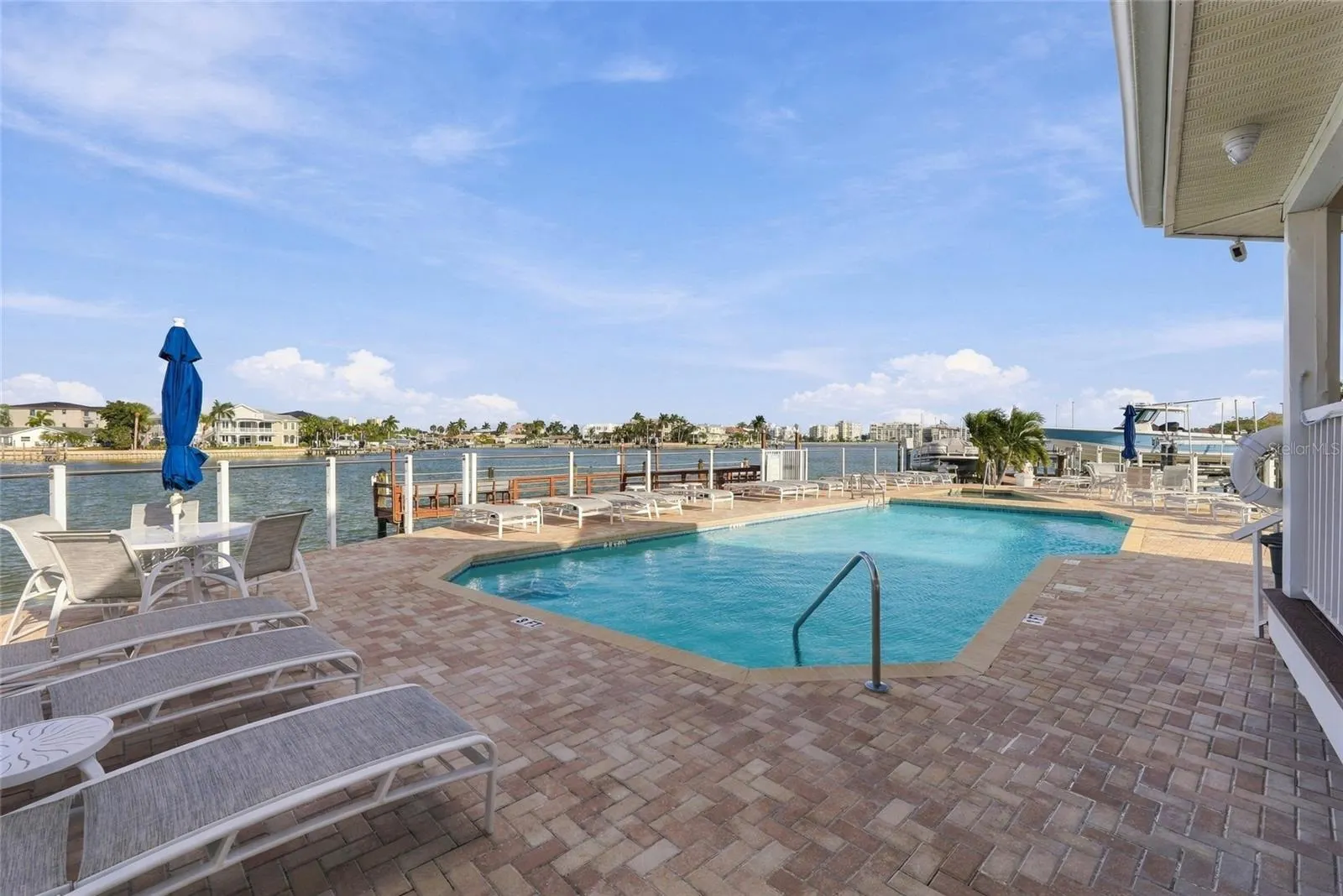 9227 CAPTIVA CIR