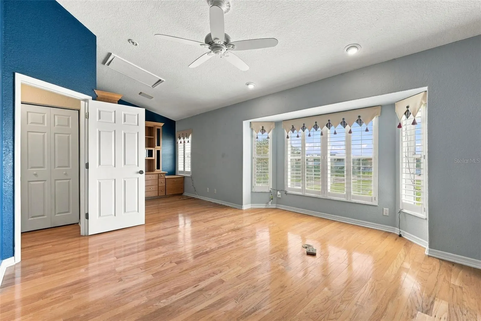9227 CAPTIVA CIR