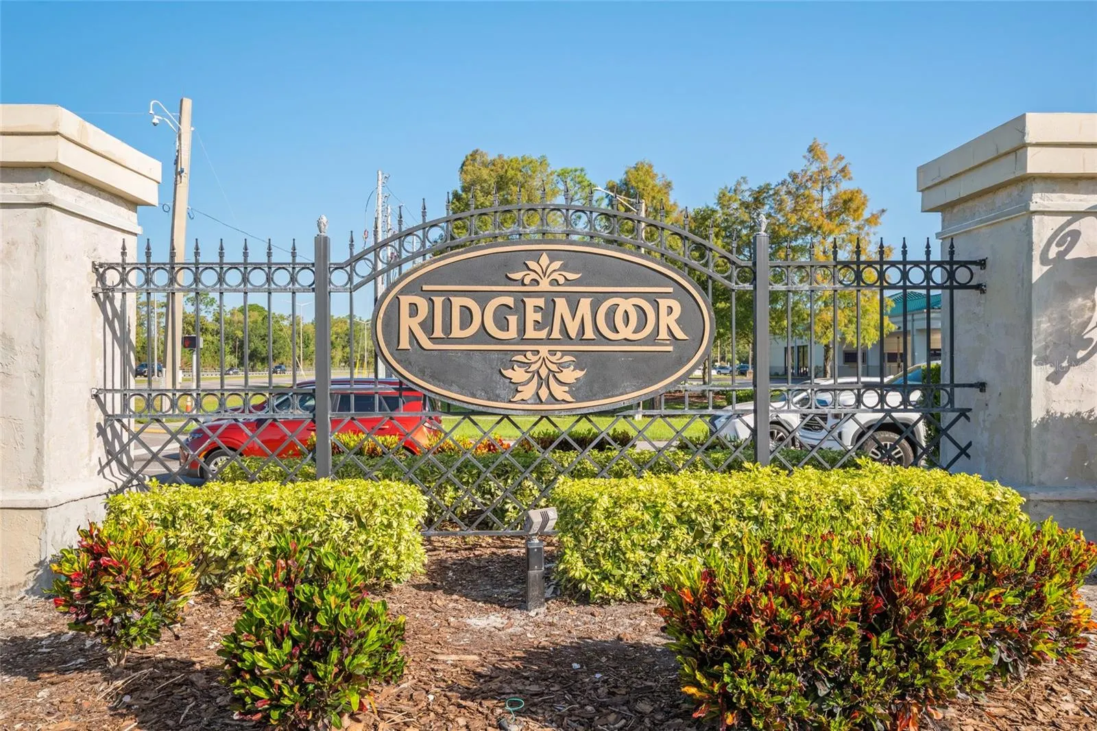 3427 HILLMOOR DR