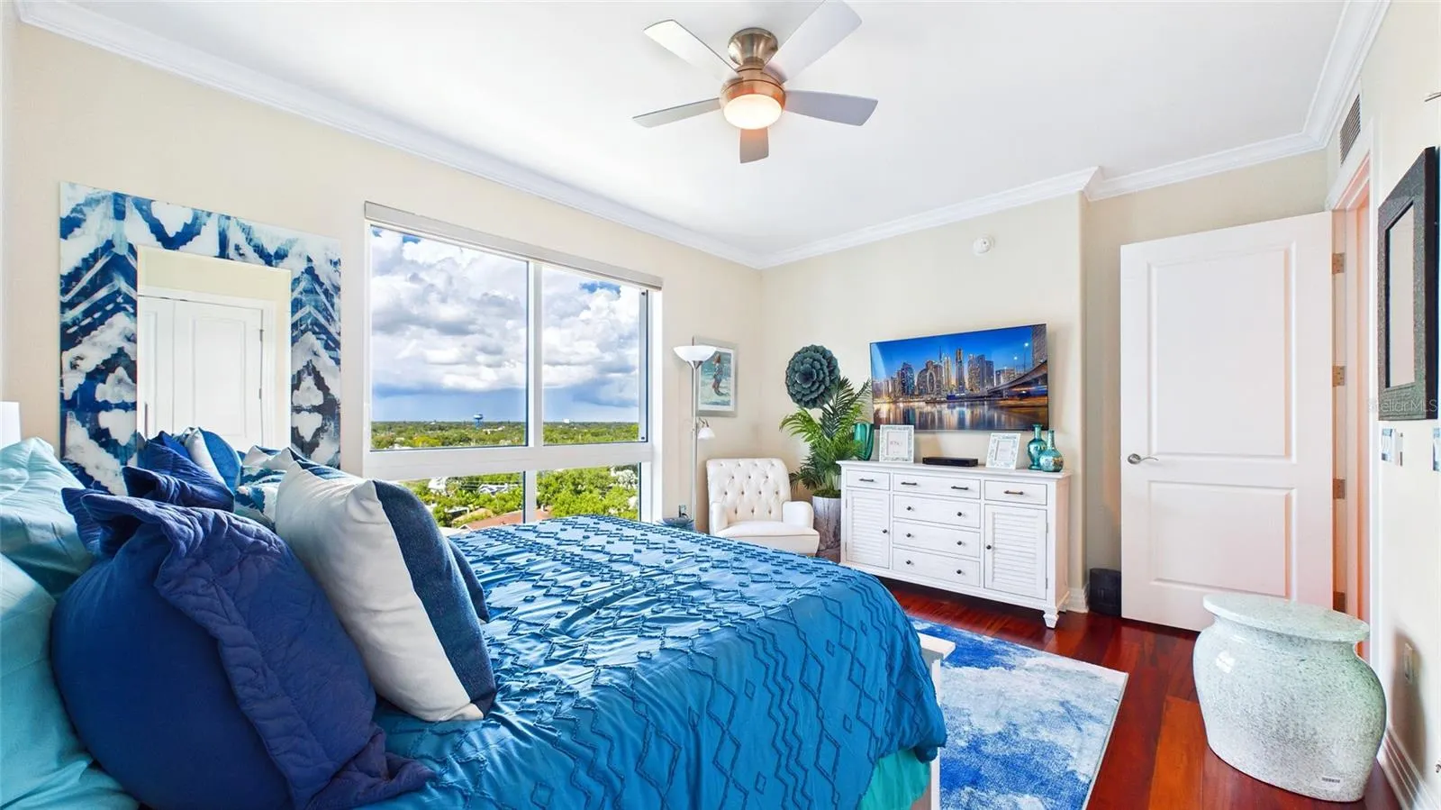 400 BEACH DR NE #1101 #1101