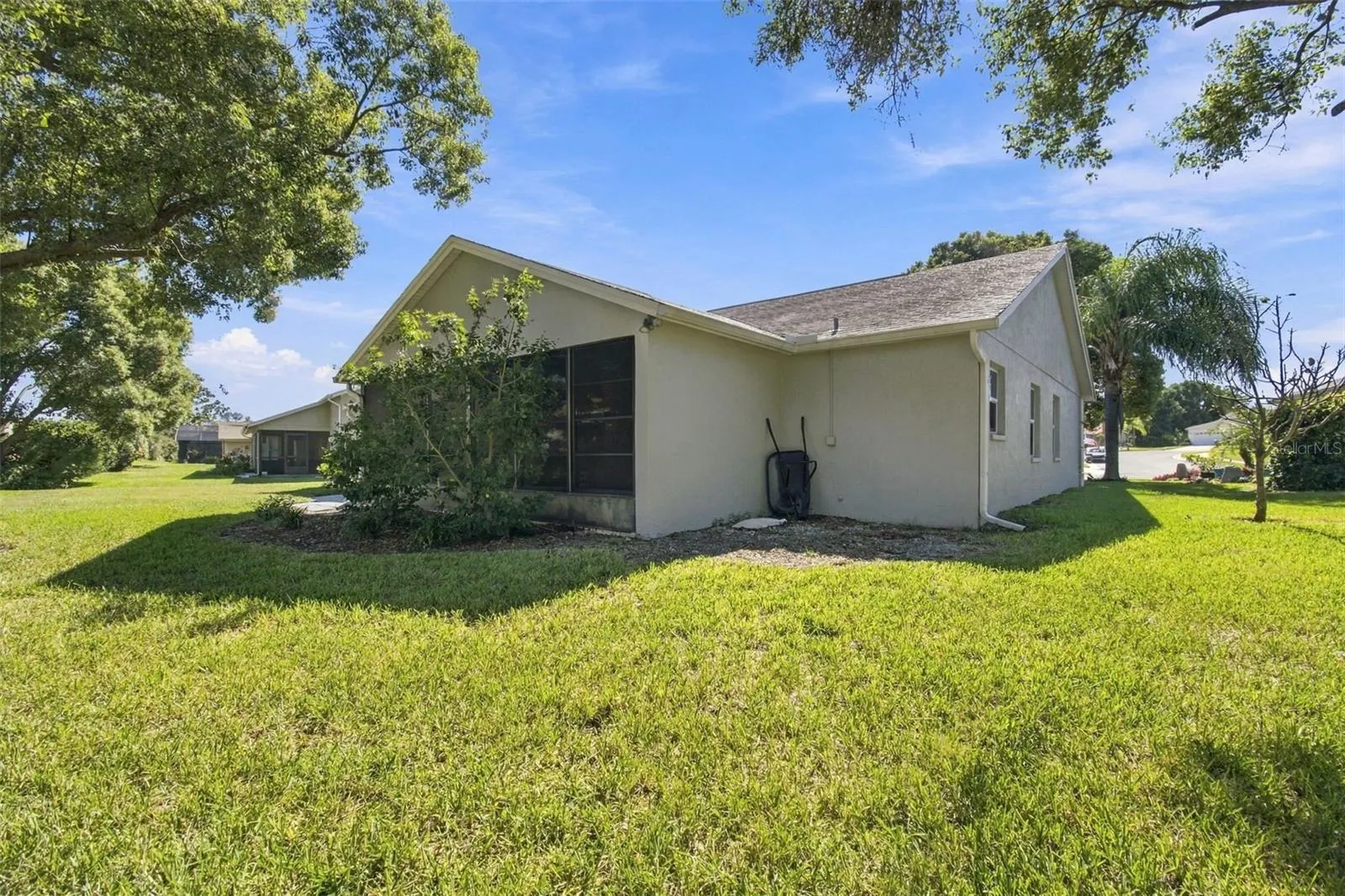 8345 PAVILLION DR