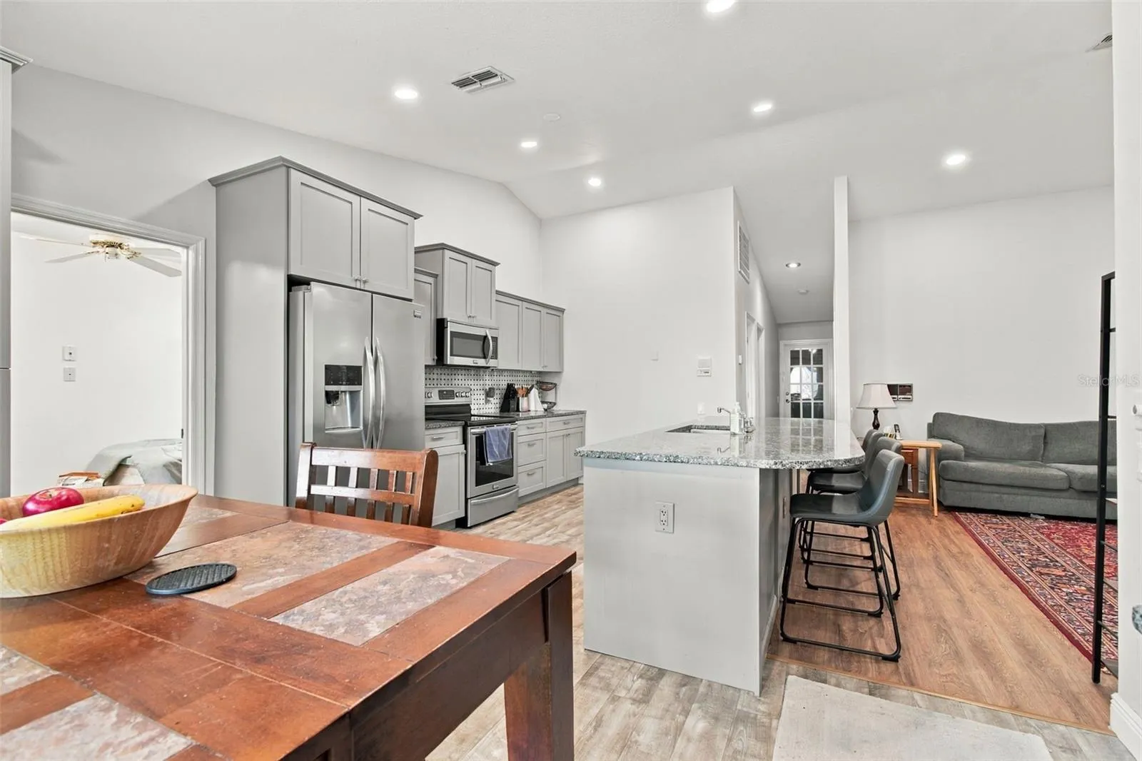 8345 PAVILLION DR