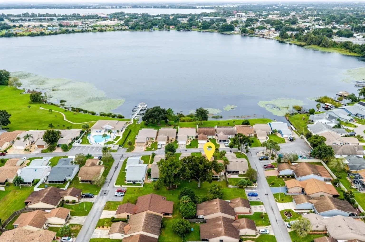 3947 CYPRESS LNDG W