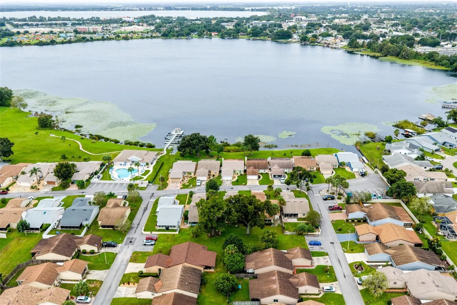 3947 CYPRESS LNDG W