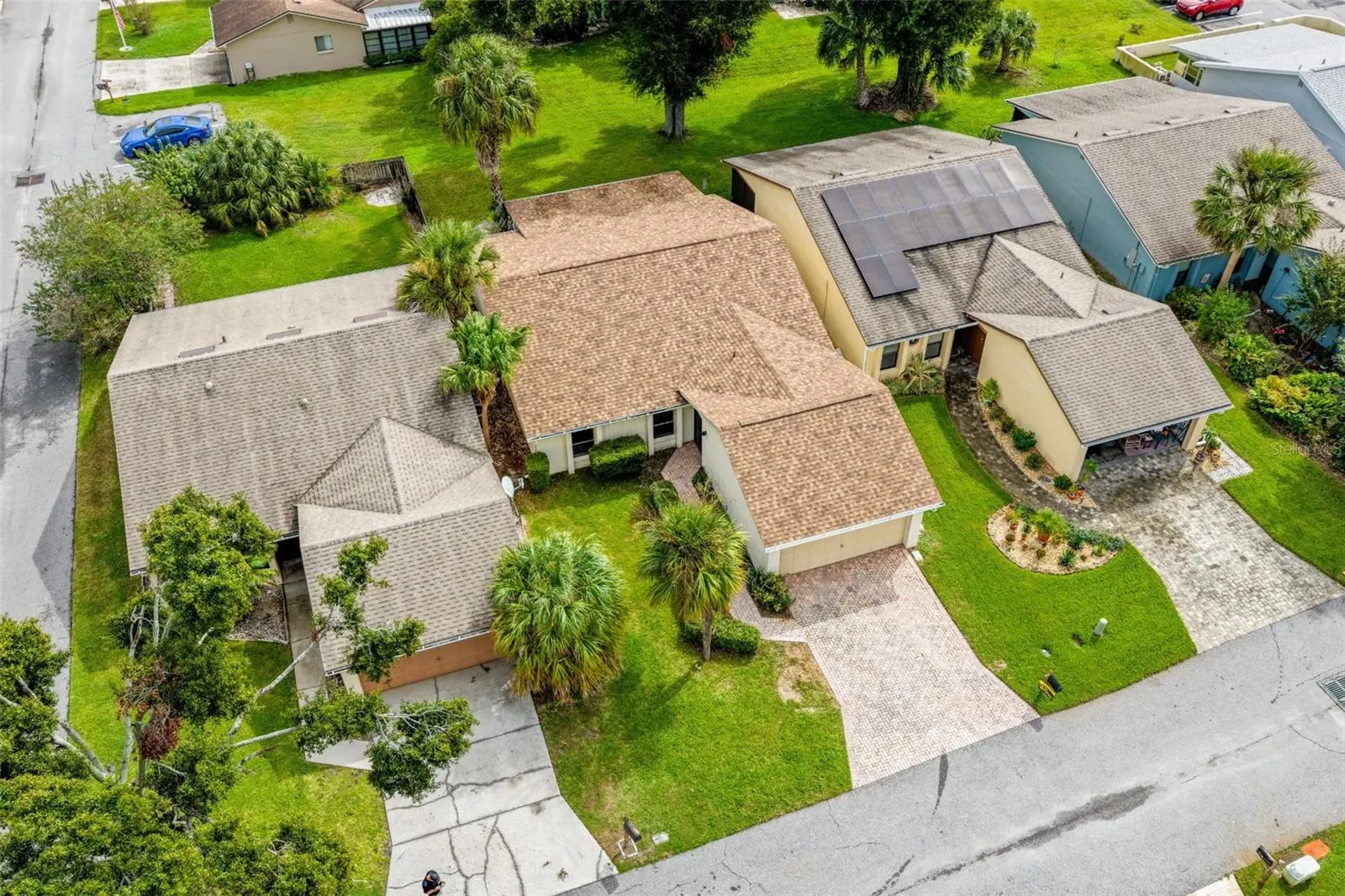 3947 CYPRESS LNDG W