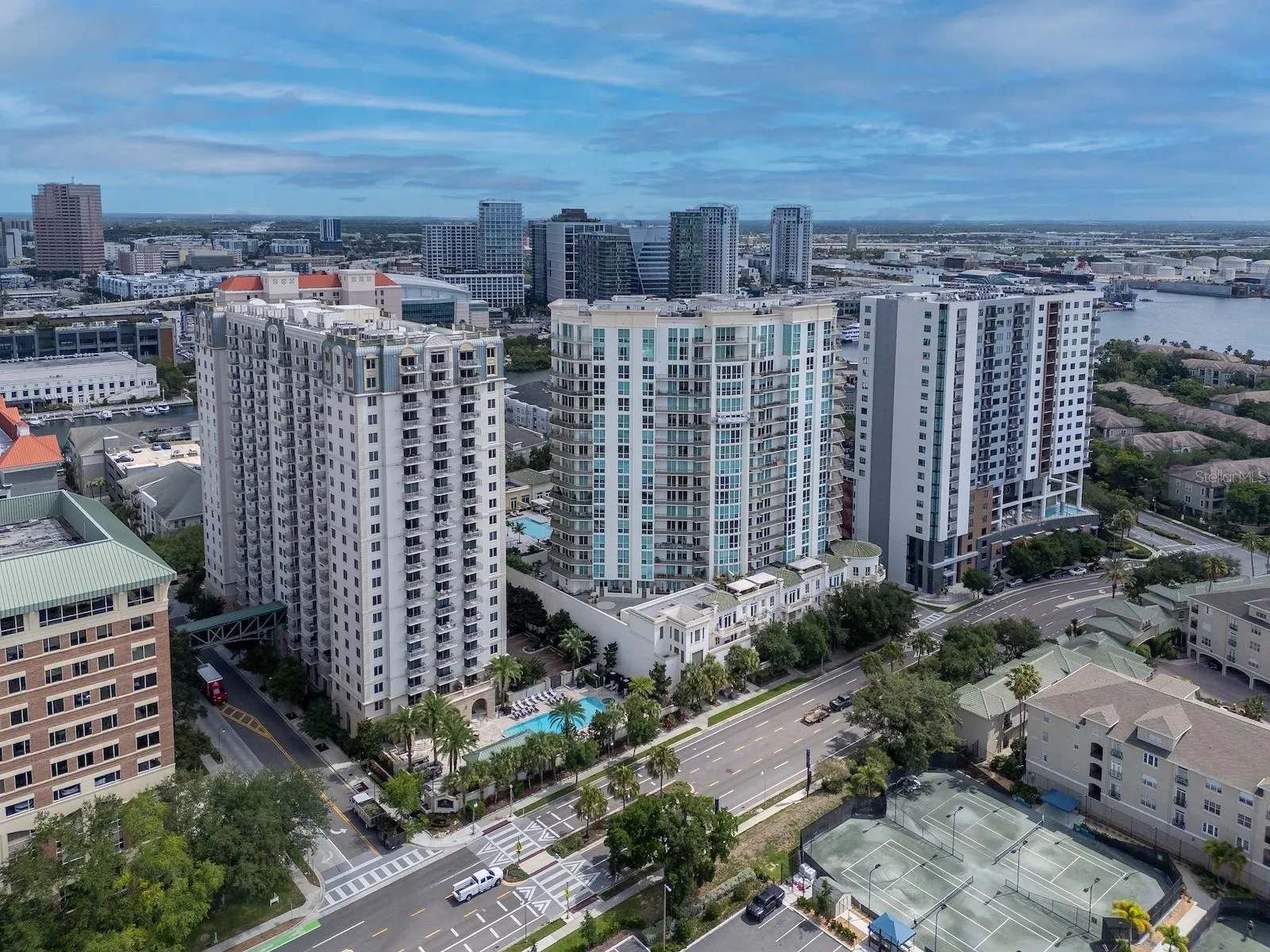 450 KNIGHTS RUN AVE #803 #803