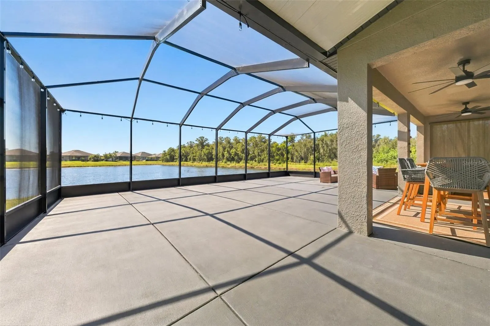 4904 EAGLE ROCK DR