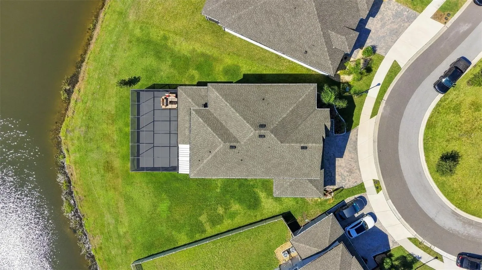 4904 EAGLE ROCK DR