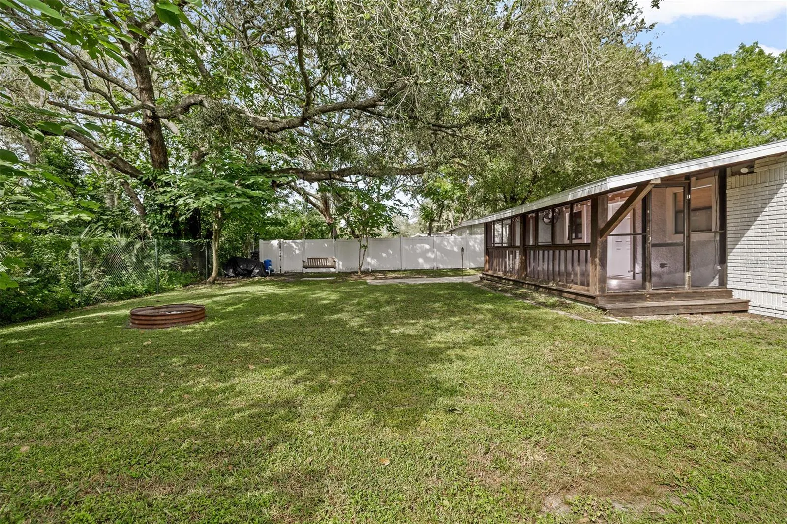 14902 PINECREST RD