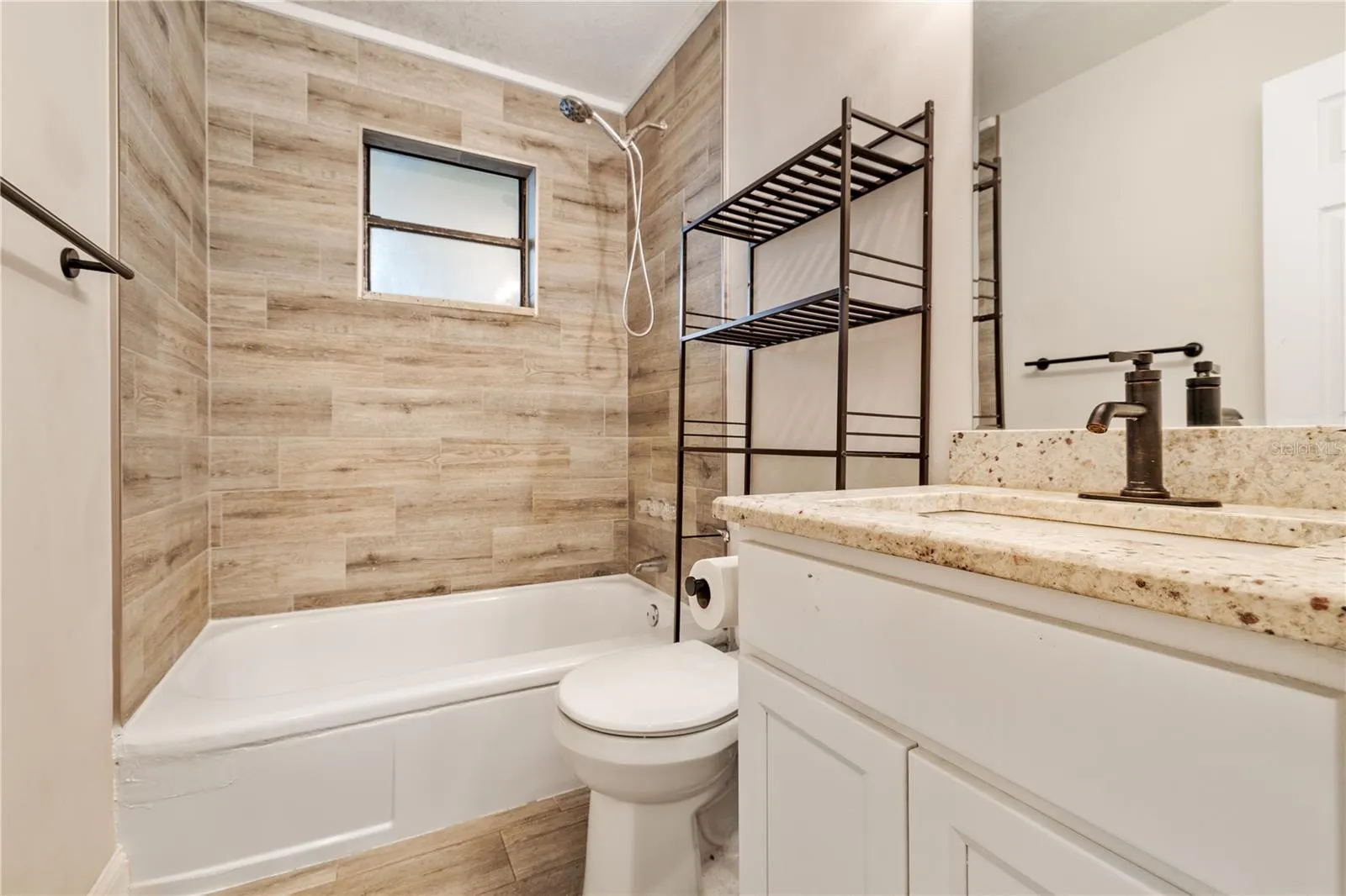 14902 PINECREST RD