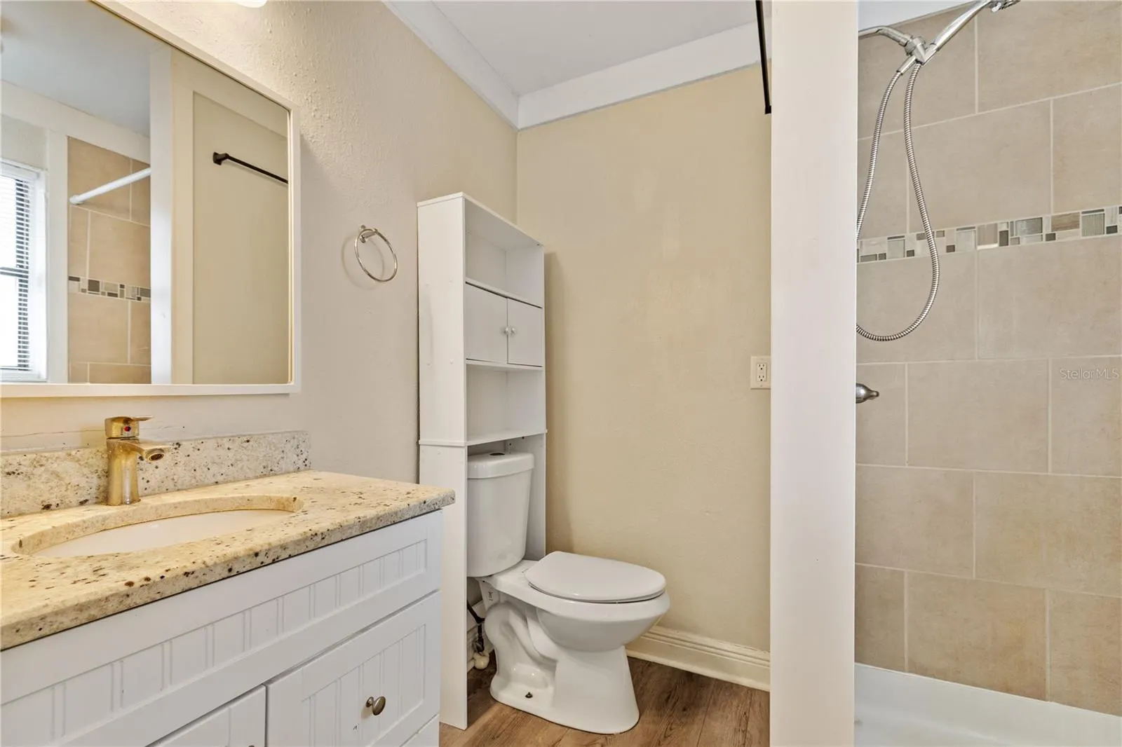 14902 PINECREST RD