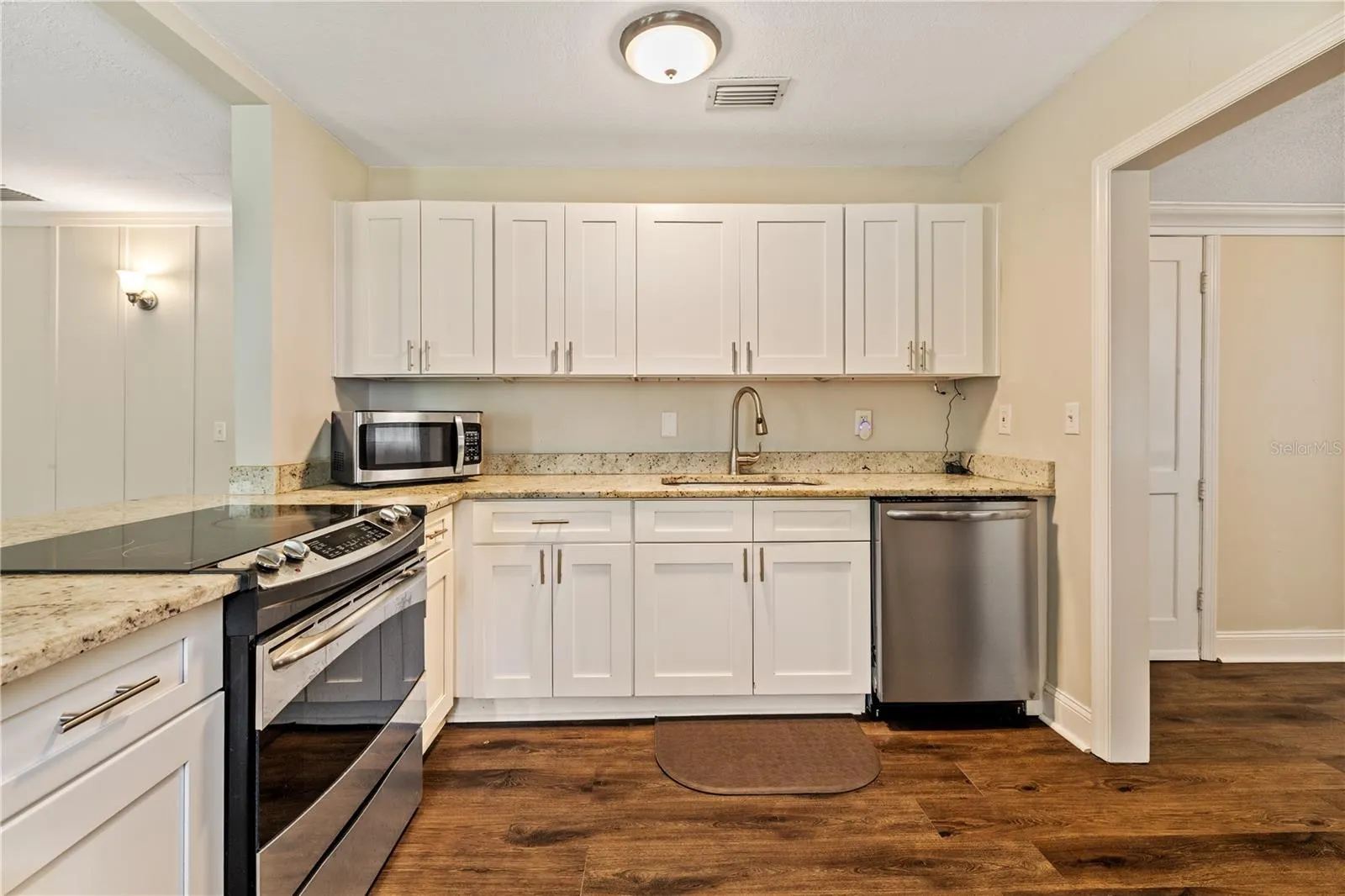 14902 PINECREST RD