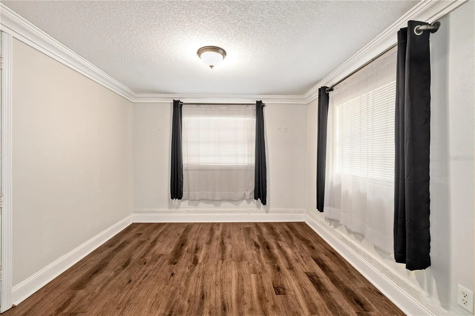 14902 PINECREST RD