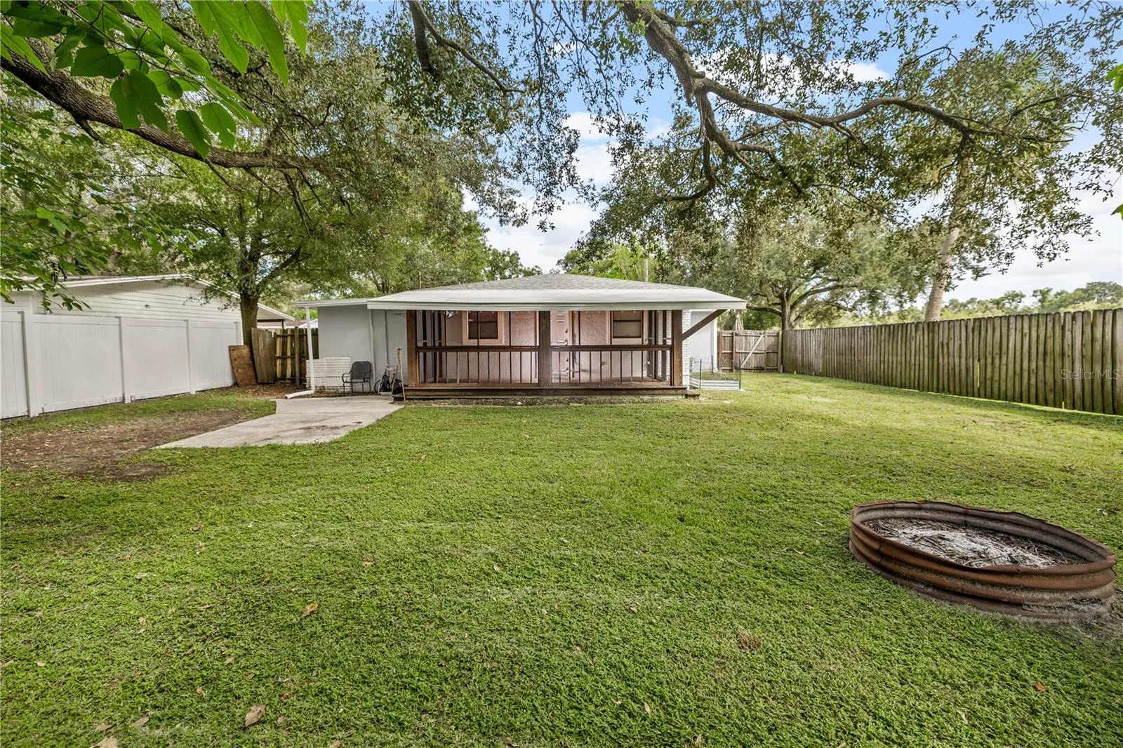 14902 PINECREST RD